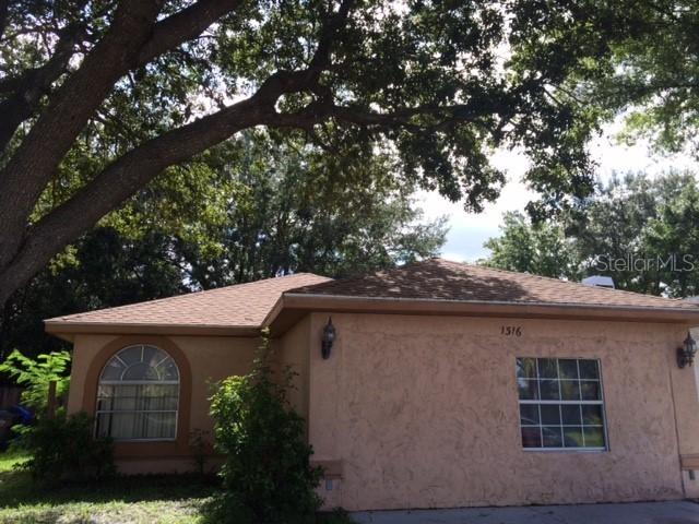 1316 Mohrlake Dr., Brandon, FL 33511
