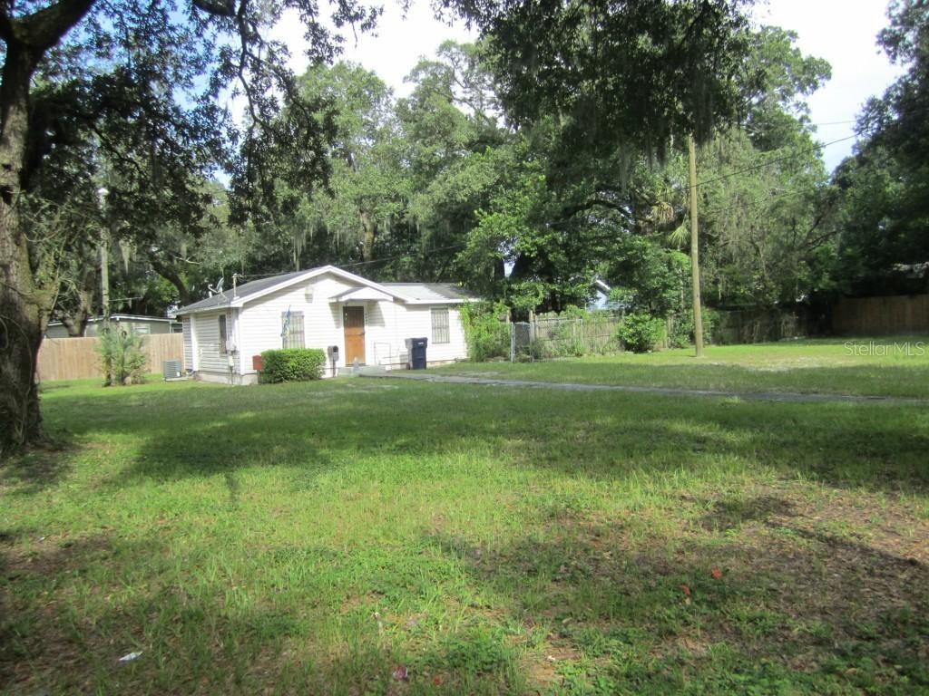 5202 N 10th St., Tampa, FL 33603