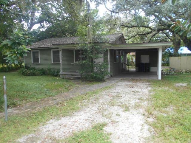 9302 N Hartts Dr., Tampa, FL 33617