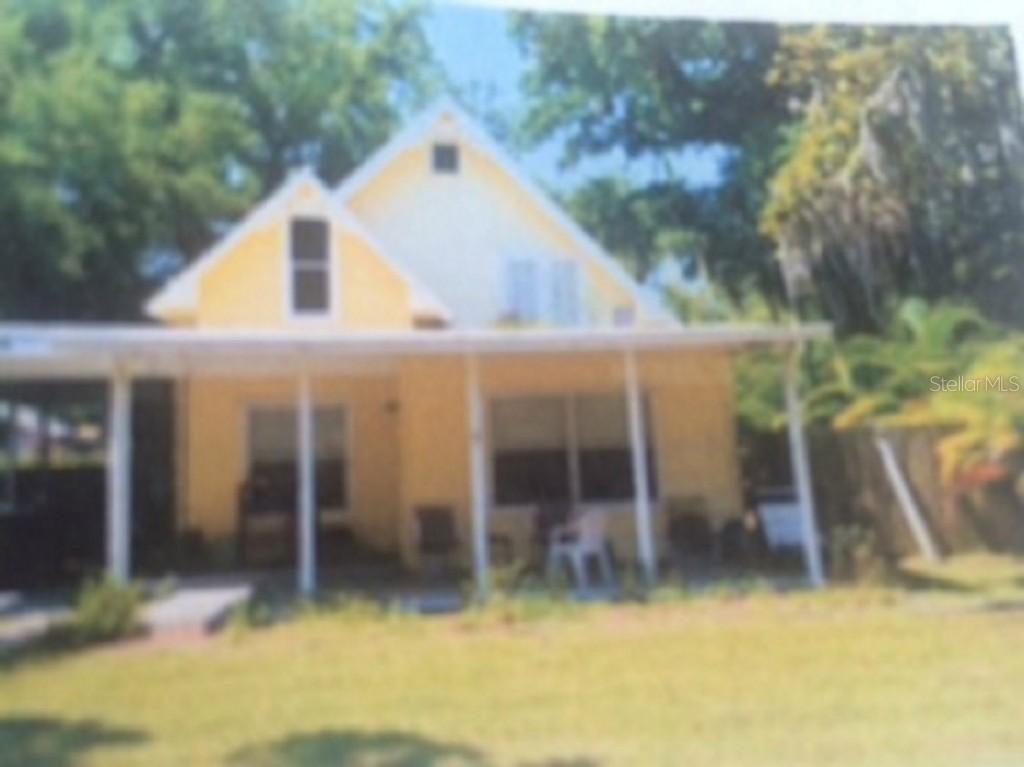 906 Jones St., Clearwater, FL 33755