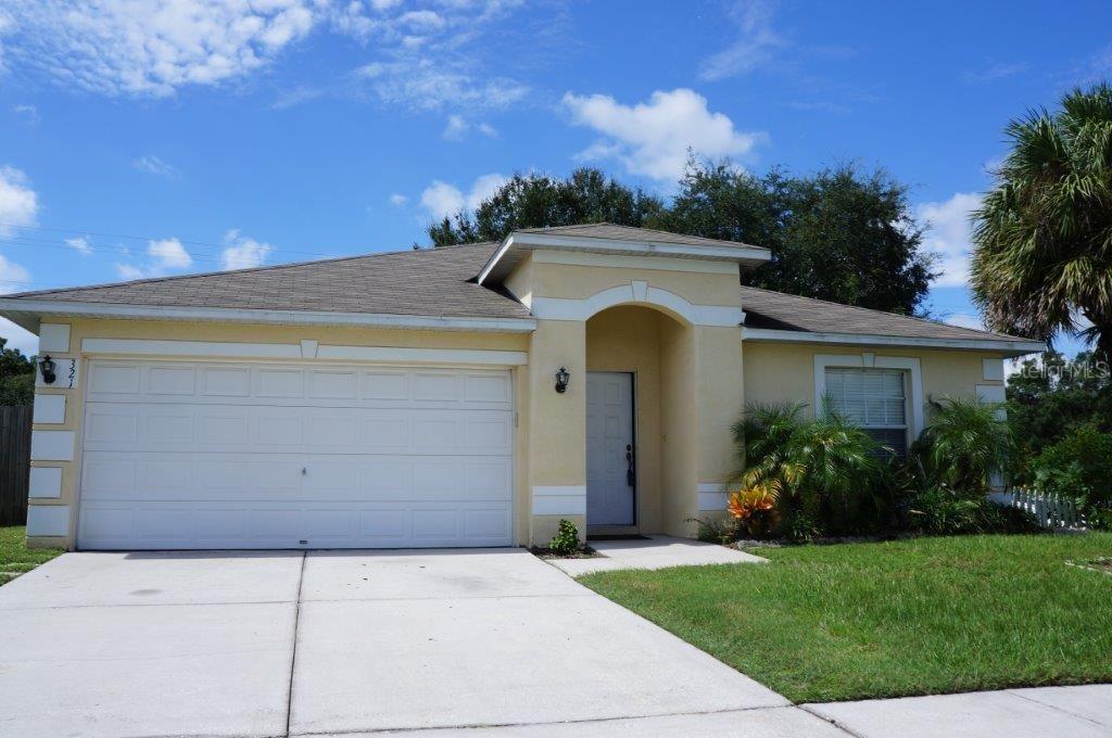 321 Abigail Rd., Plant City, FL 33563