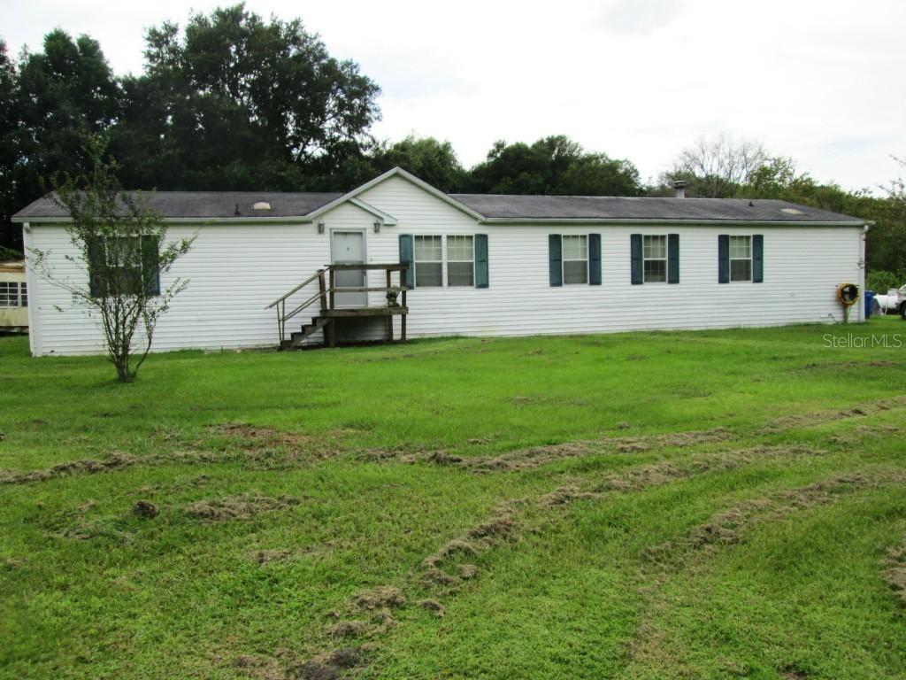 1527 W Knights Griffin Rd., Plant City, FL 33565