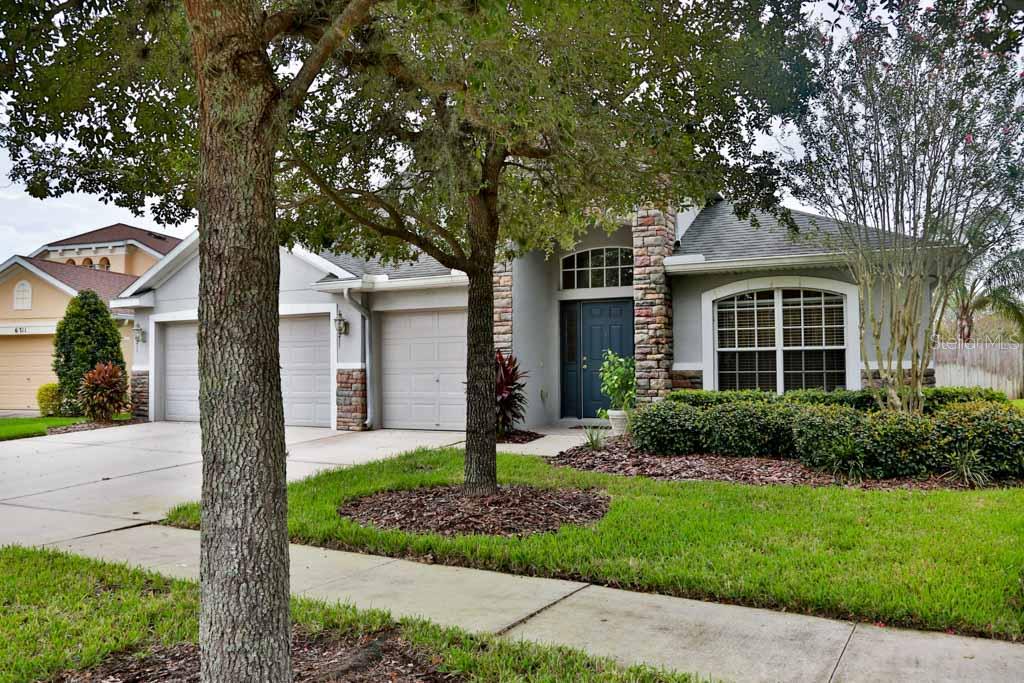6709 Cromwell Garden Dr., Apollo Beach, FL 33572