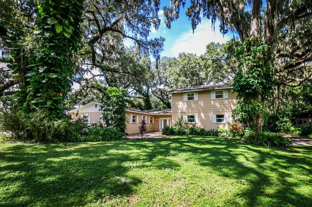 2704 Viola Ln., Valrico, FL 33594