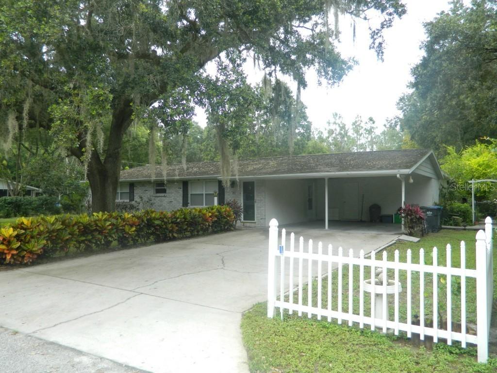 203 Orange Dr., Lutz, FL 33548