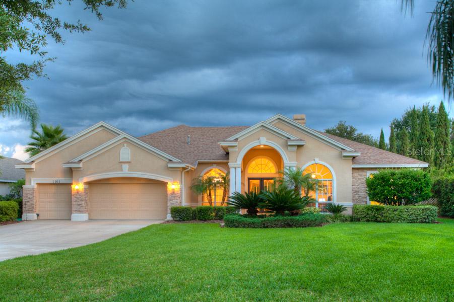 1101 Oxbridge Dr., Lutz, FL 33549