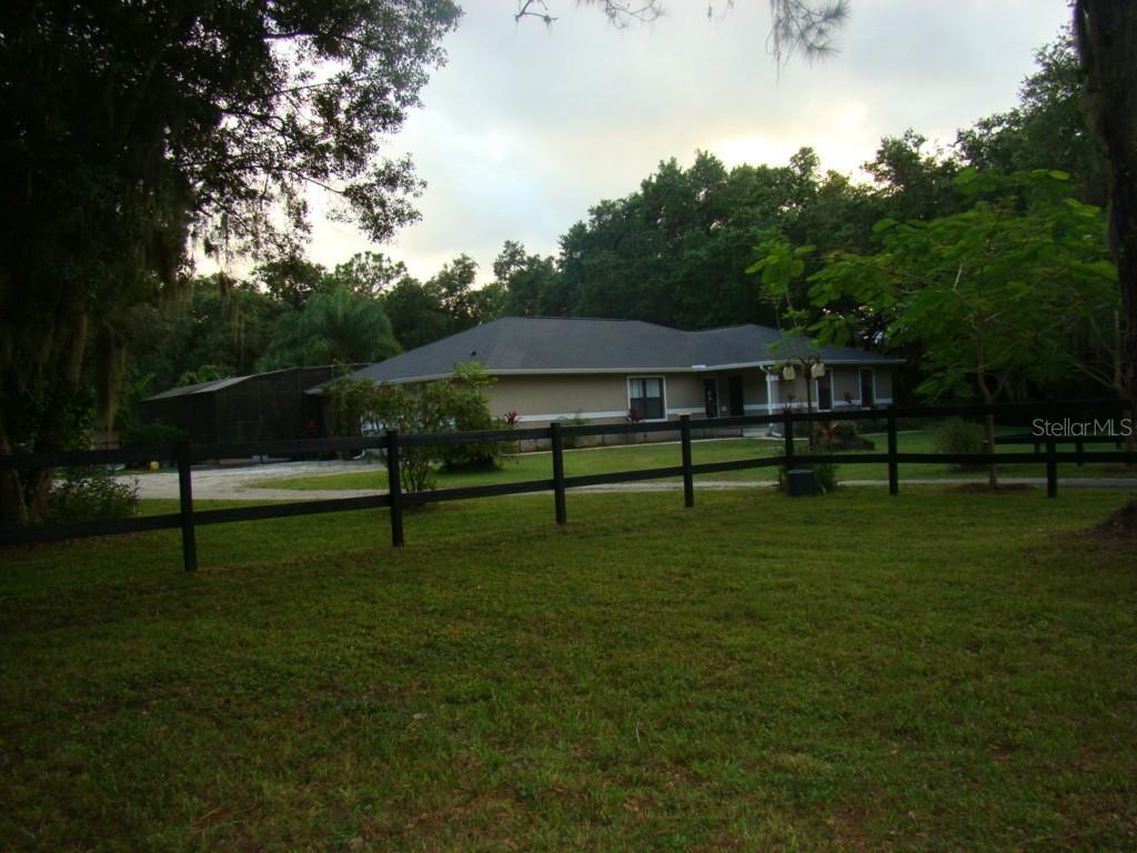 7106 32nd Ave., Bradenton, FL 34208