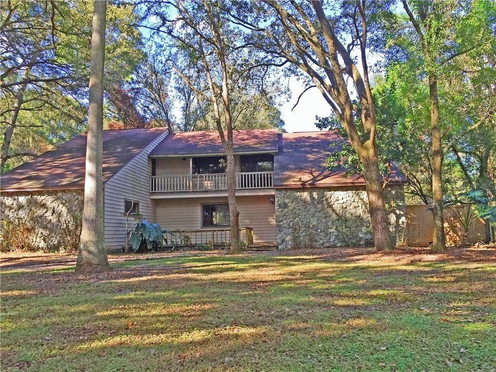 2004 Curry Rd., Lutz, FL 33549