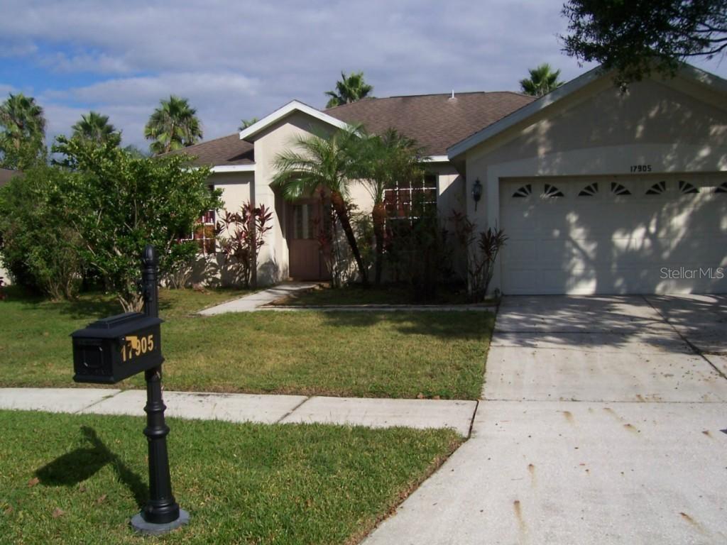 17905 Sparrows Nest Dr., Lutz, FL 33558