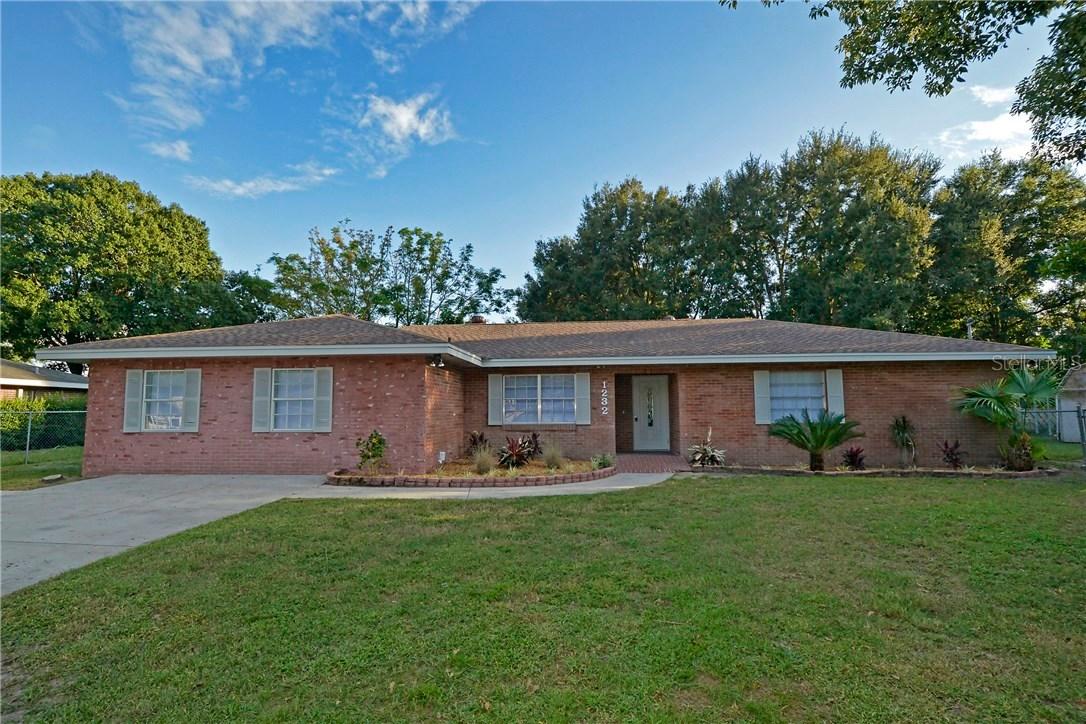 1232 Keystone Ct., Auburndale, FL 33823
