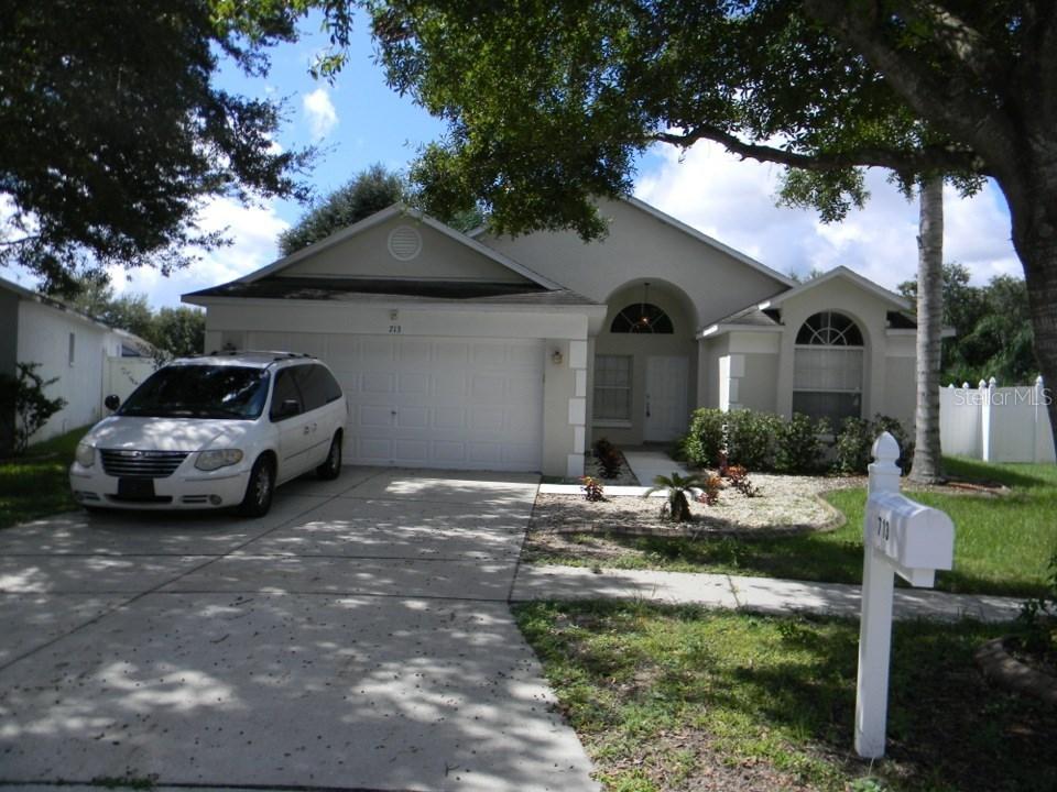 713 Somerstone Dr., Valrico, FL 33594