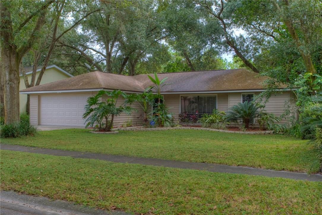 2348 Windsor Oaks Ave., Lutz, FL 33549