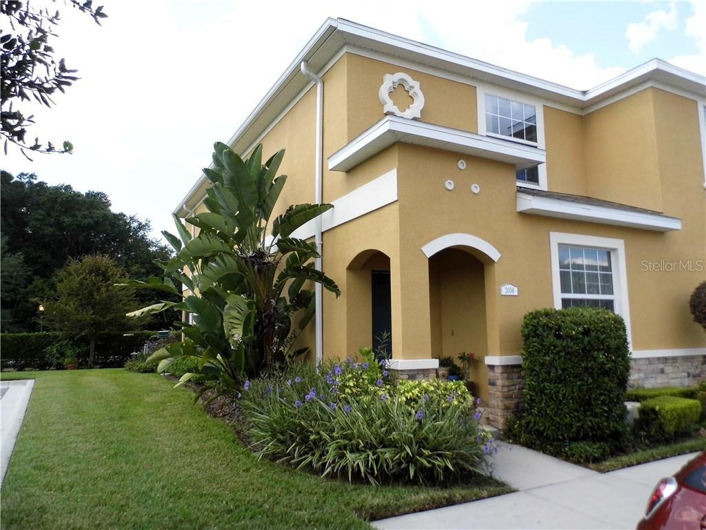 2056 Greenwood Valley Dr., Plant City, FL 33563