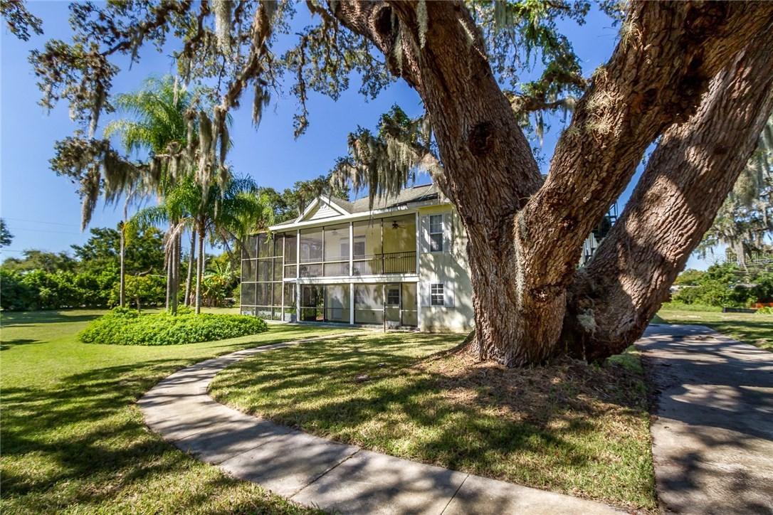 2600 Brewton Ct., Clearwater, FL 33761