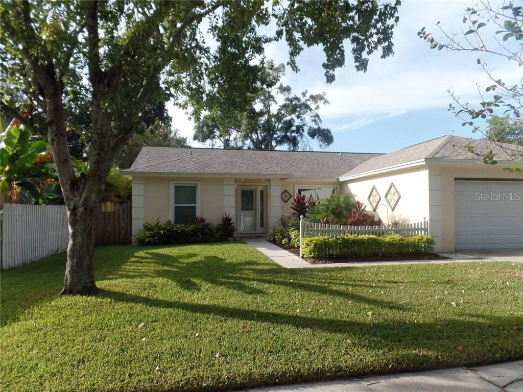 1913 Bow Ct., Valrico, FL 33594