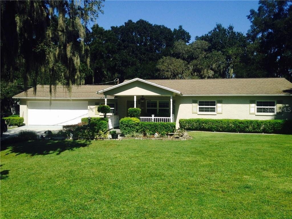 3206 Carousel Ln., Valrico, FL 33594
