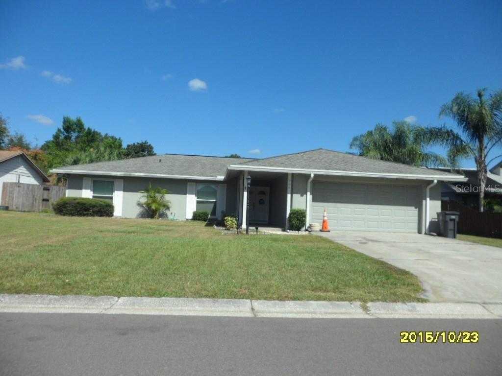 906 Mcintosh Cir., Brandon, FL 33510