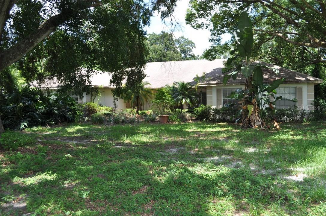 811 W Lutz Lake Fern Rd., Lutz, FL 33548