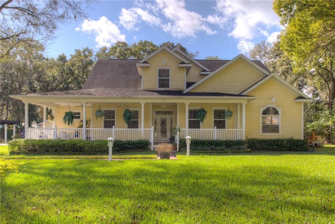 2221 Pinecrest Dr., Lutz, FL 33549