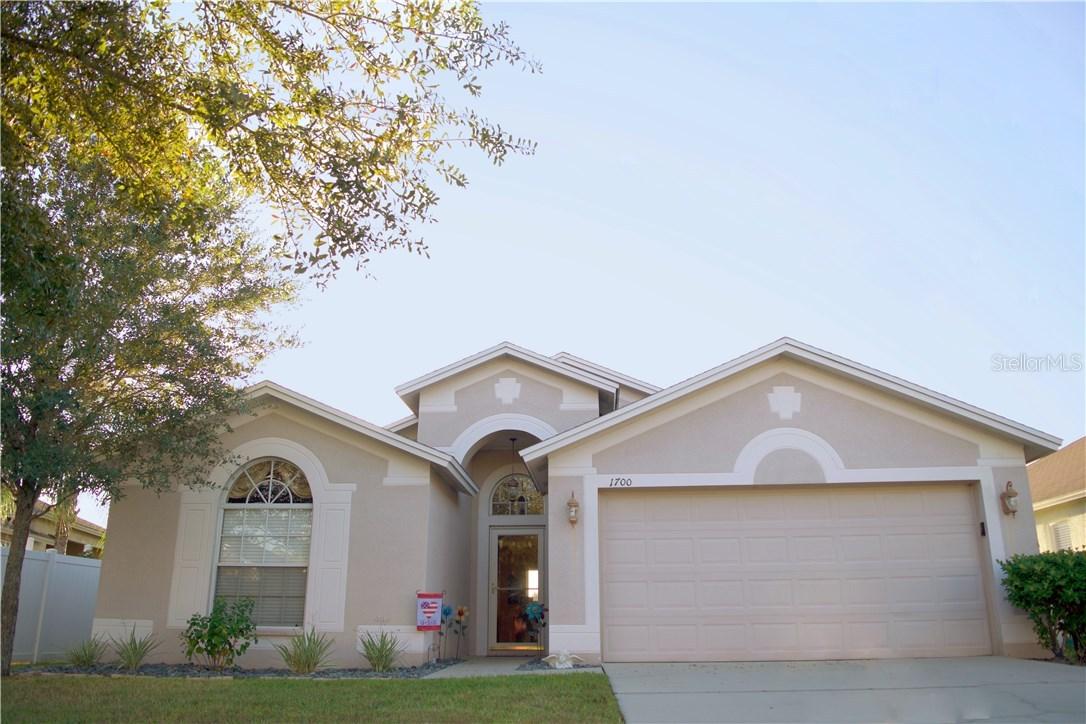 1700 Leybourne Loop Loop, Wesley Chapel, FL 33543