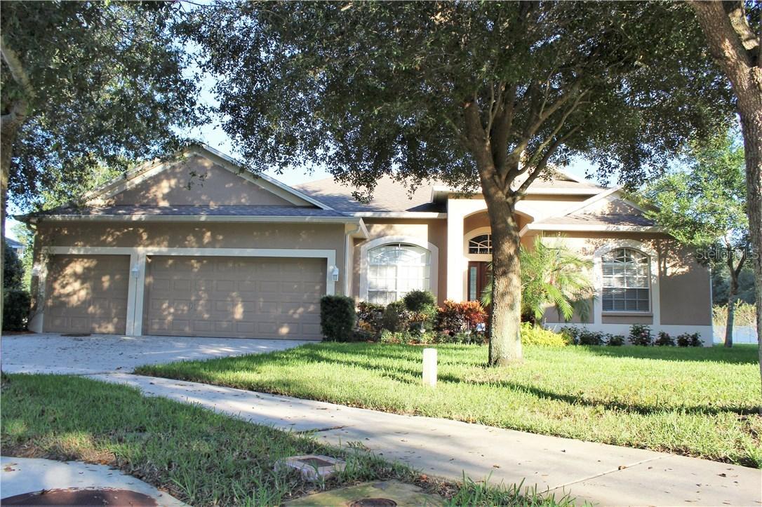 2813 Abbey Grove Dr., Valrico, FL 33594
