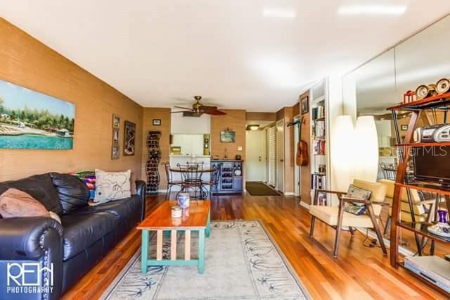 13618 Greenfield Dr. #306, Tampa, FL 33618