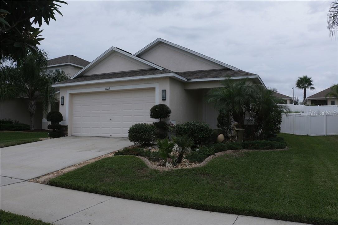 10719 Shady Preserve Dr., Riverview, FL 33579
