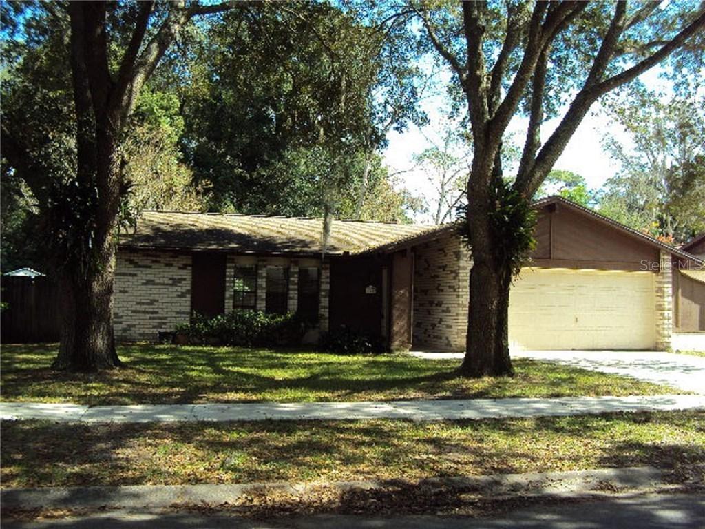 17709 Cranbrook Dr., Lutz, FL 33549