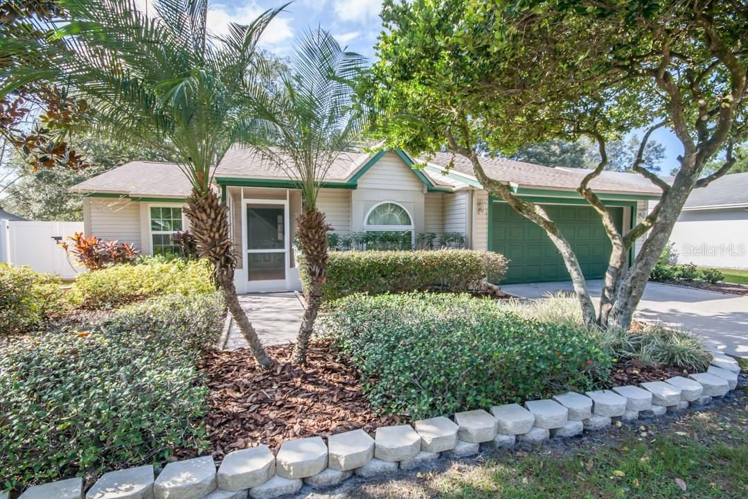 17606 Willow Pond Dr., Lutz, FL 33549