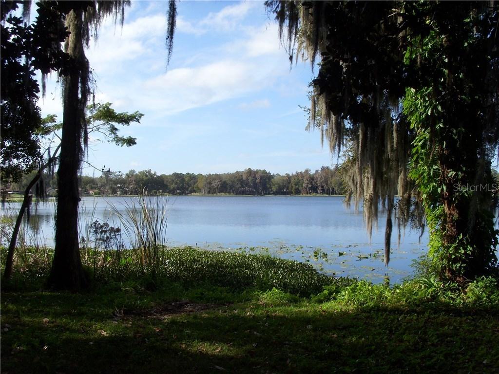 18614 Hanna Rd., Lutz, FL 33549