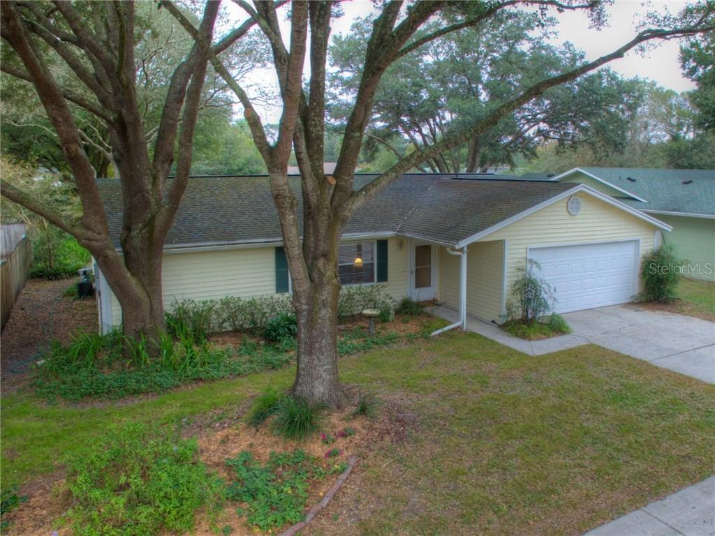 17804 Cranbrook Dr., Lutz, FL 33549