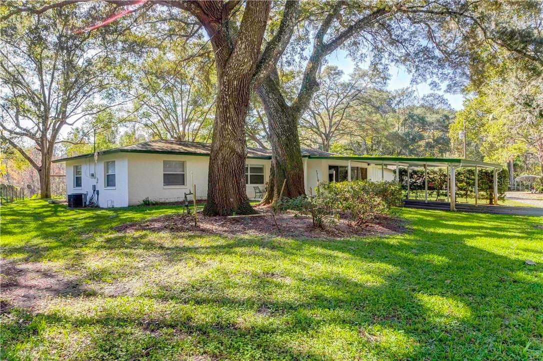 7077 Dawn Ln., Weeki Wachee, FL 34607