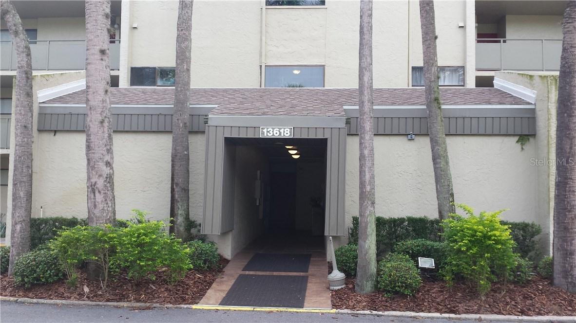 13618 Greenfield Dr. #403, Tampa, FL 33618