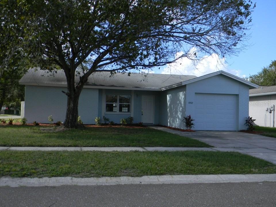 1002 Coolwood Pl., Brandon, FL 33511
