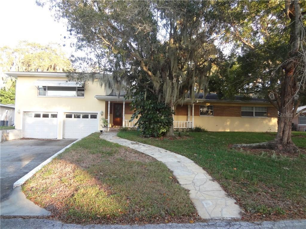 305 Crestwood Ln., Largo, FL 33770