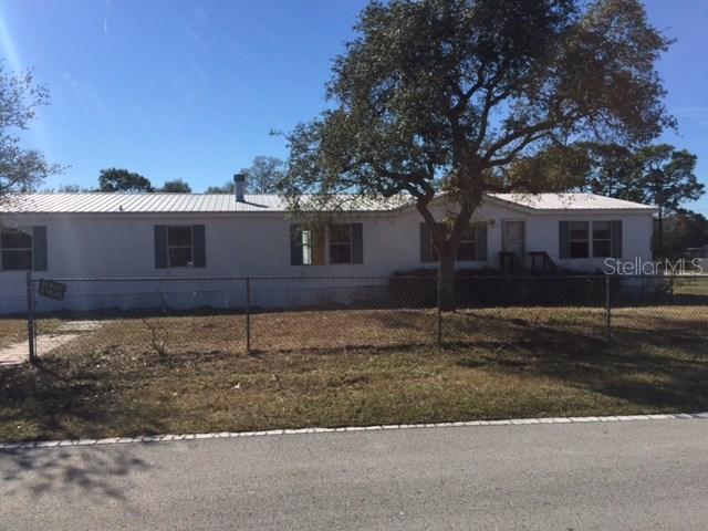 9454 Country Rd., Weeki Wachee, FL 34613