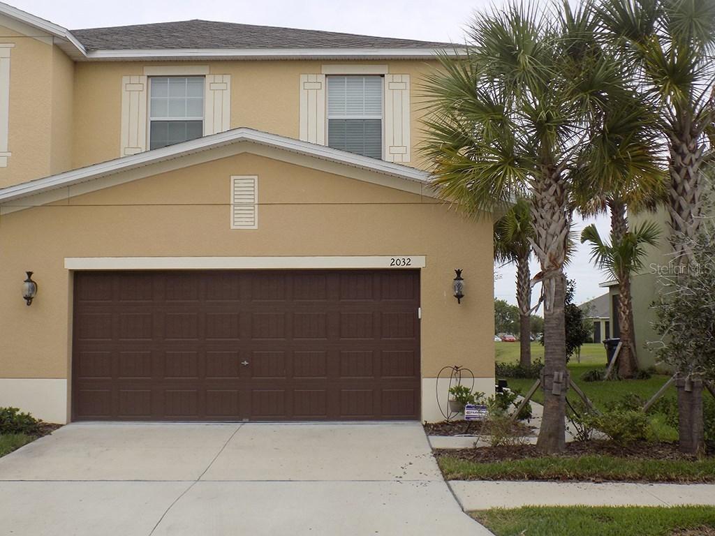 2032 Hawks View Dr., Ruskin, FL 33570