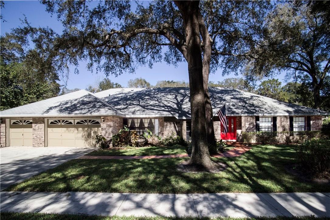 2715 Saint Cloud Oaks Dr., Valrico, FL 33594