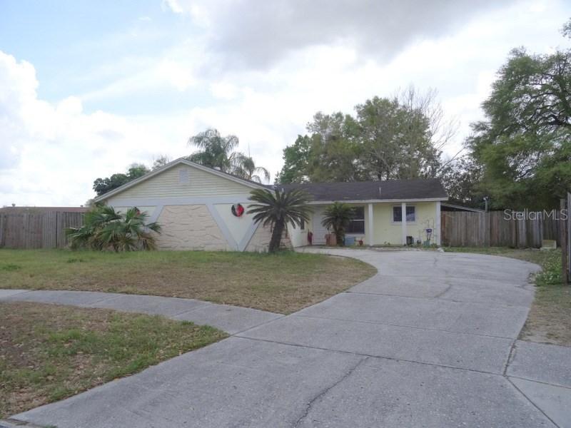 817 Valley Hill Dr., Brandon, FL 33510