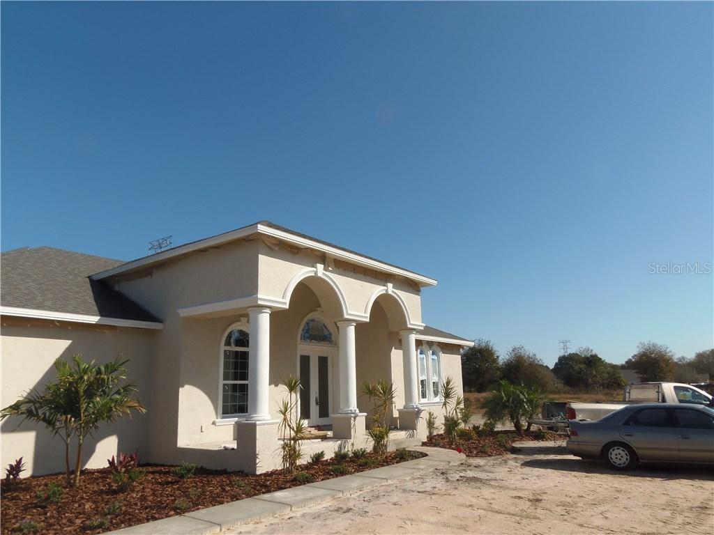 1518 Green Meadow Dr., Lutz, FL 33549