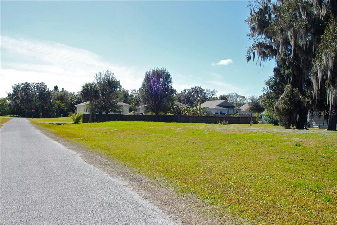 302 W Shell Point Rd., Ruskin, FL 33570