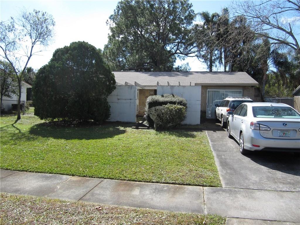 7933 Woodgrove Cir., Tampa, FL 33615