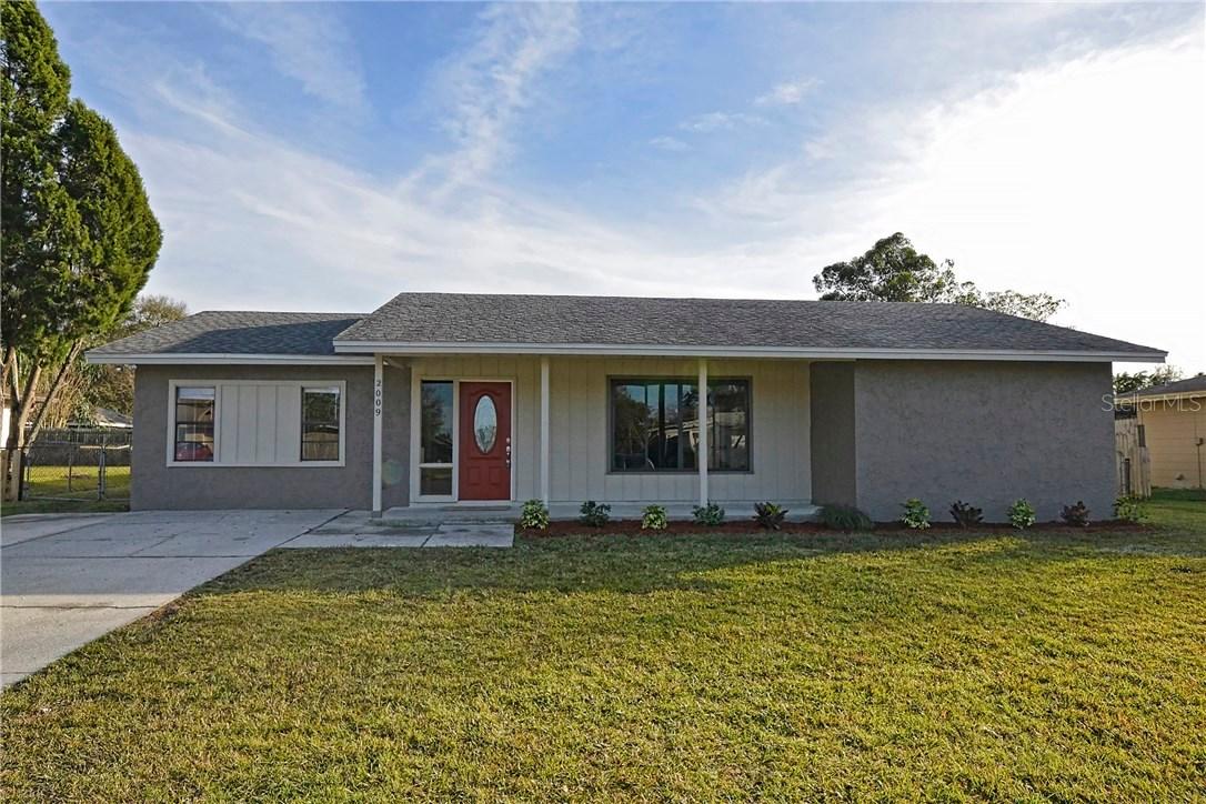 2009 Deerfield Dr., Lakeland, FL 33813