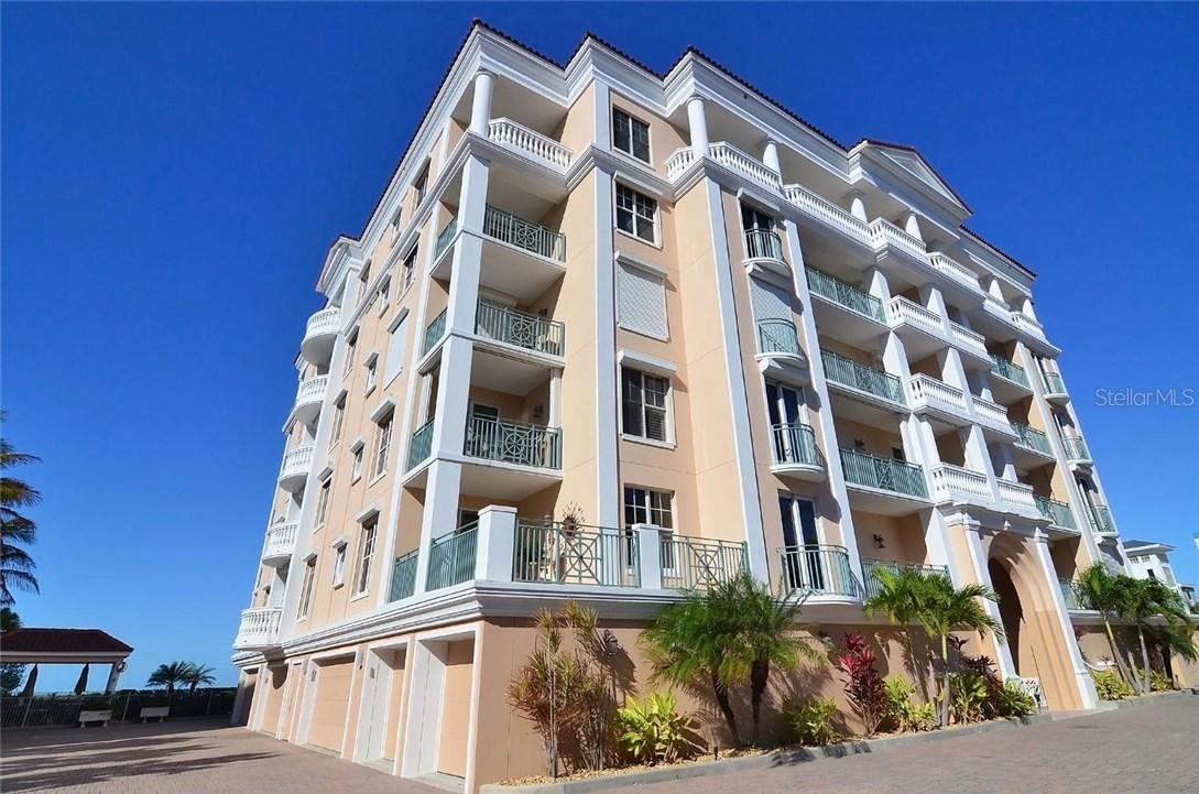 12200 1st St. #401, Treasure Island, FL 33706