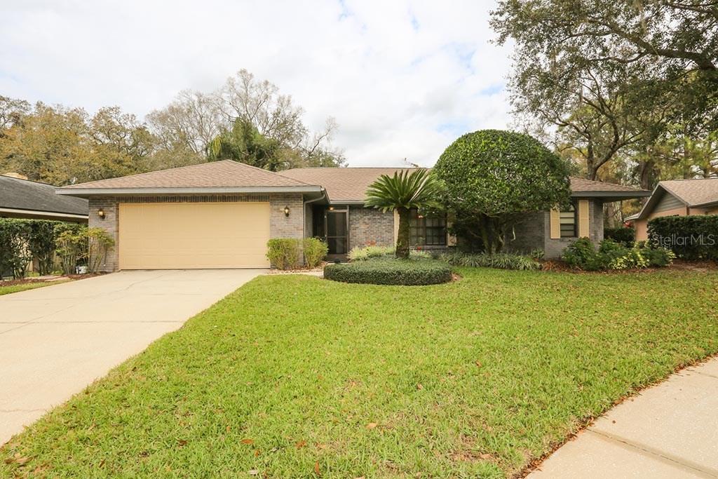 1112 Riflecrest Ave., Valrico, FL 33594