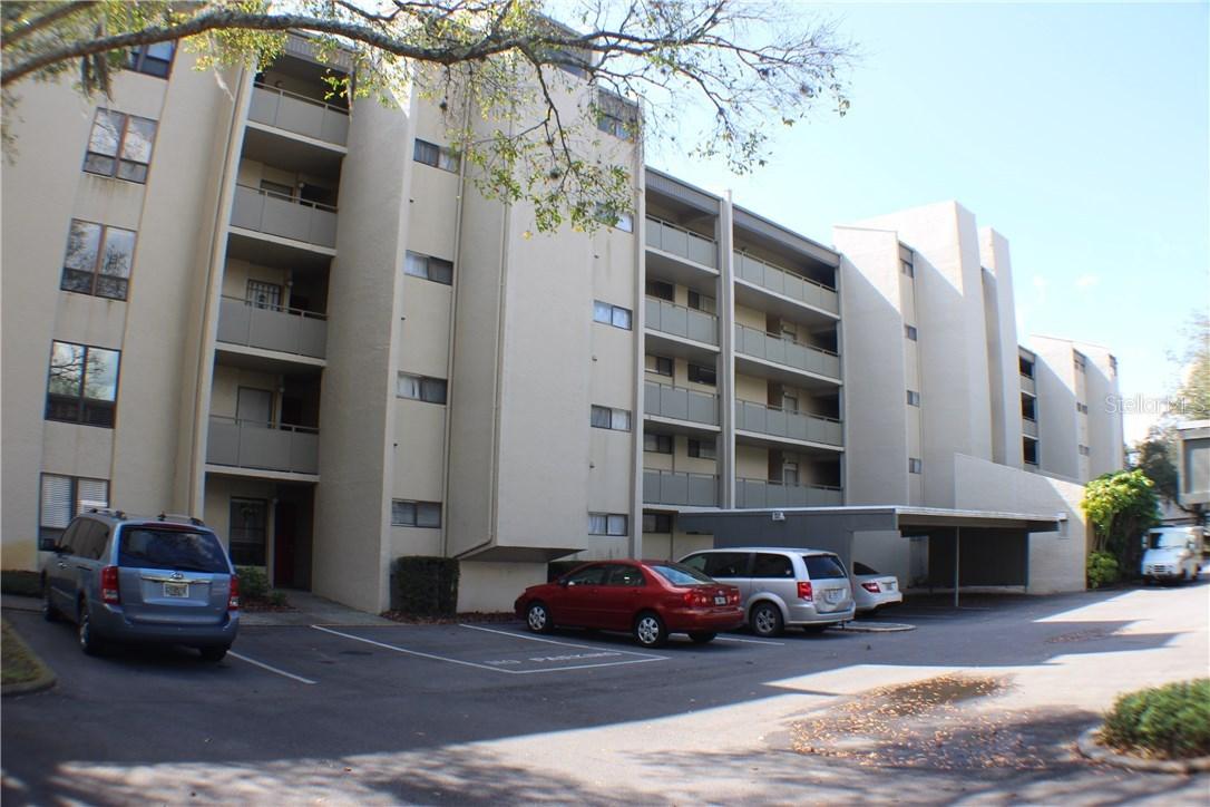 13626 Greenfield Dr. #408, Tampa, FL 33618