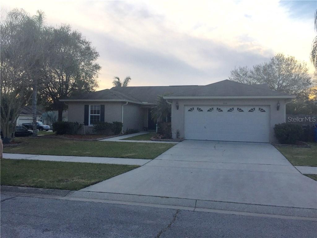 926 Wicketrun Dr., Brandon, FL 33510