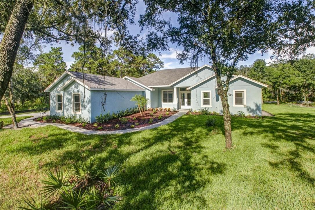 17941 Simmons Rd., Lutz, FL 33548