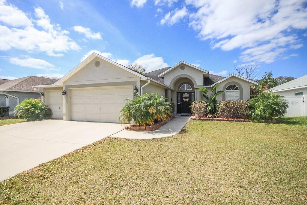 2413 Wheeler Groves Dr., Seffner, FL 33584