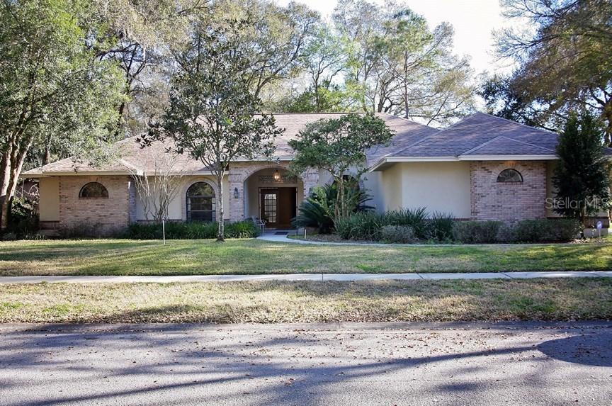 1824 Curry Rd., Lutz, FL 33549